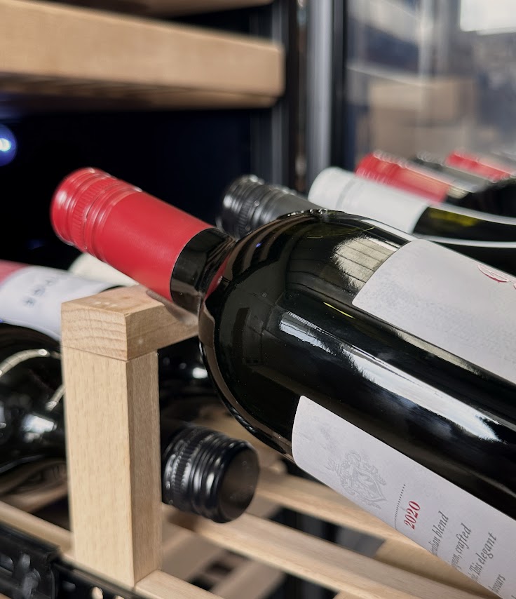 Upright Single Zone Large Wine Cooler With Low-E Glass Door